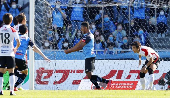 ホットセール - アートトラベルシューズ title J-League straight 2nd wins Frontale Kawasaki | News AP スポーツ・フィットネス